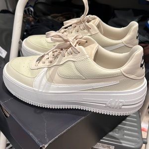 Nike Air Force